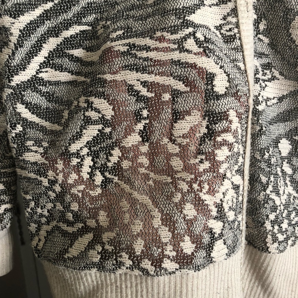 Wet Seal sheer patterned cardigan - Picture 5 of 7